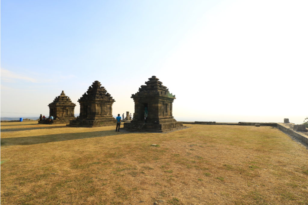 IJO TEMPLE SUNSET 4