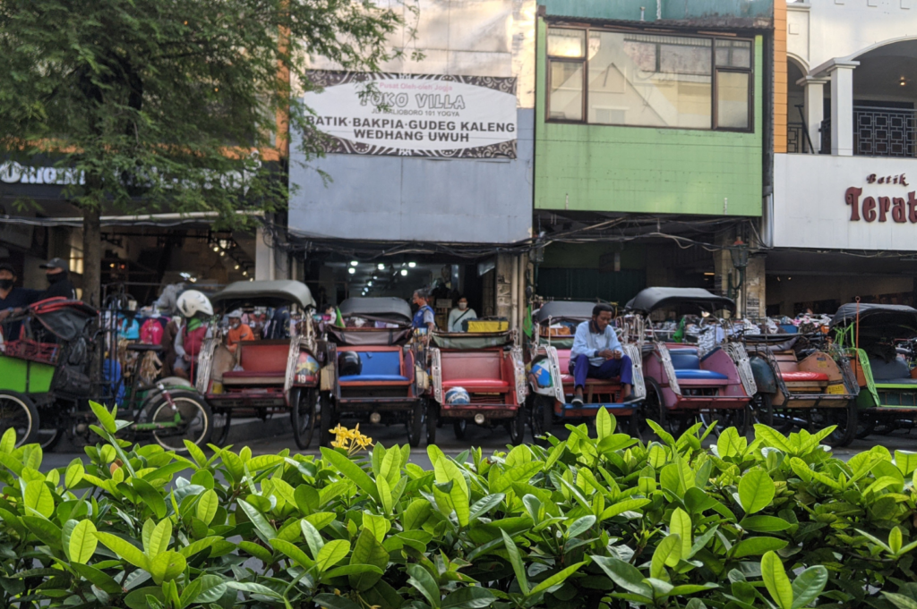 MALIOBORO 4