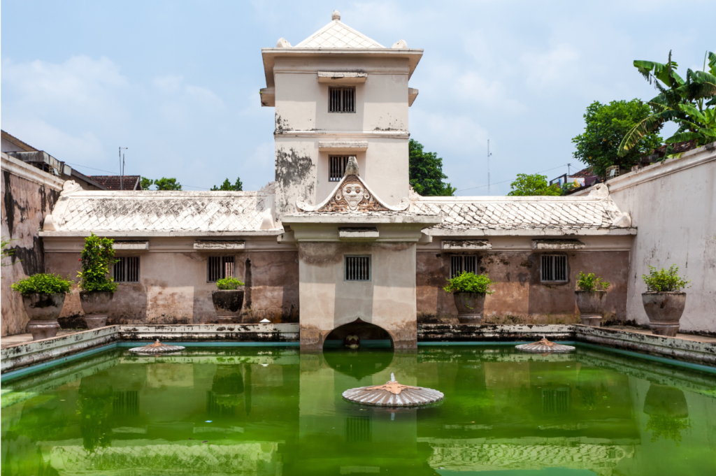 TAMAN SARI 4